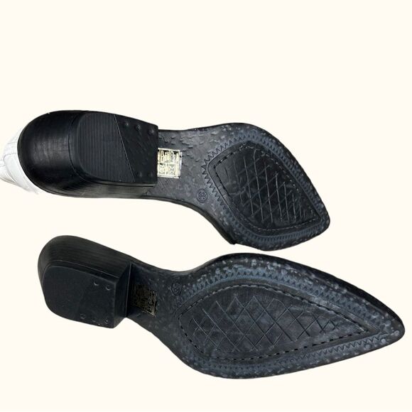 Gabriella Western Croc Embossed White Leather Bootie NWT - Picture 11 of 16